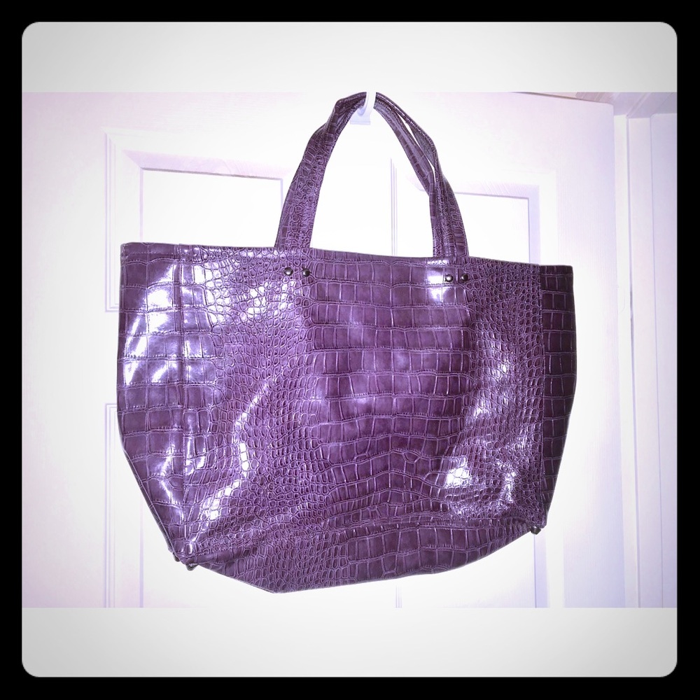 Purple cruelty free large handbag